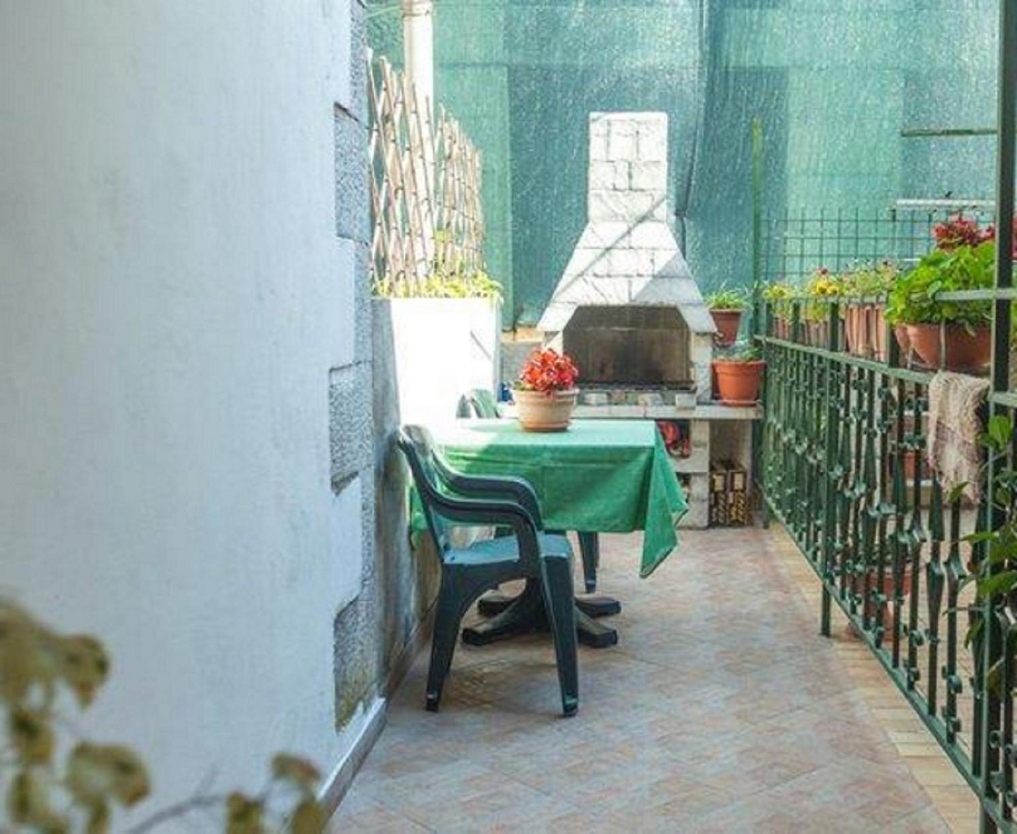 Apartments And Rooms Misic โตรกีร์ ภายนอก รูปภาพ
