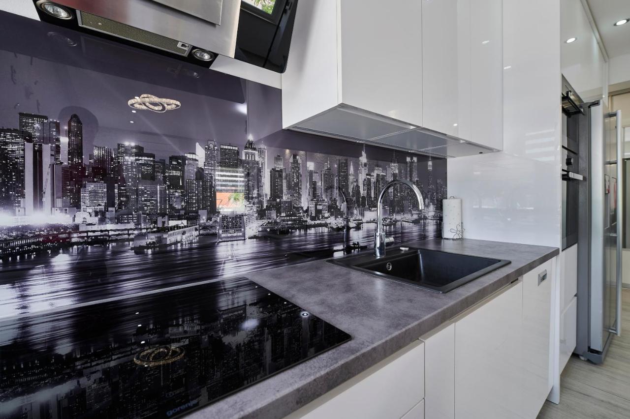 Apartments And Rooms Misic โตรกีร์ ภายนอก รูปภาพ